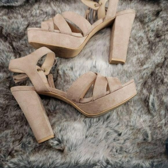 Seven DialS Naomi Suede Tan‎ Chunky Heel Sandals - Picture 4 of 8